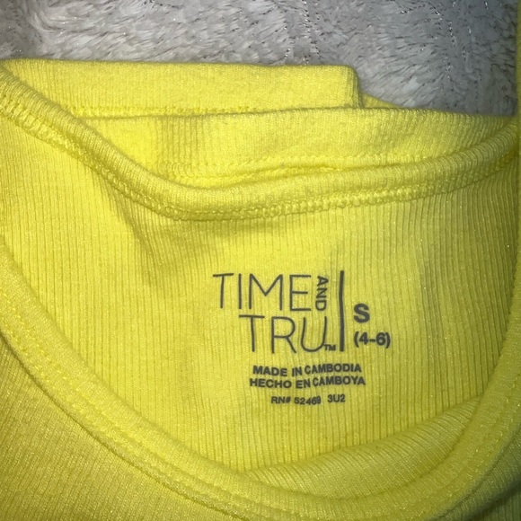 Bundle of 7 tank tops - Picture 4 of 8